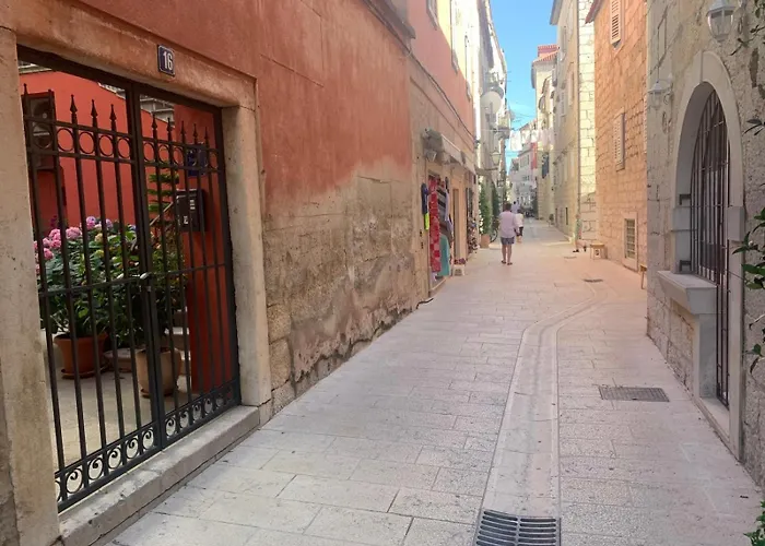 Riboli Макарська